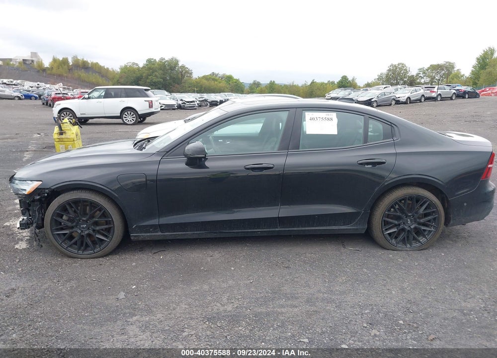 2022 VOLVO S60 RECHARGE PLUG-IN HYBRID T8 BLACK EDITION R-DESIGN EXTENDED RANGE VIN: 7JRH60FD4NG192633