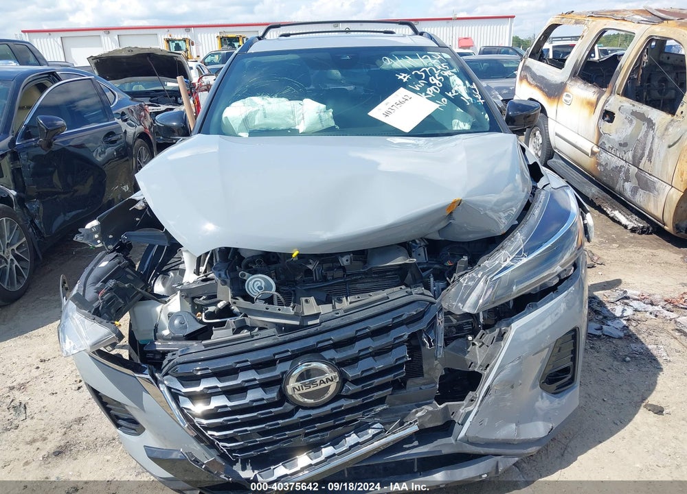2021 NISSAN KICKS SR XTRONIC CVT VIN: 3N1CP5DV5ML558594