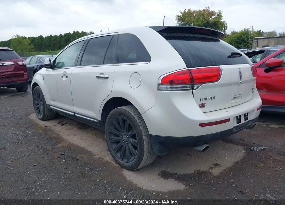 2011 LINCOLN MKX VIN: 2LMDJ8JK4BBJ02190