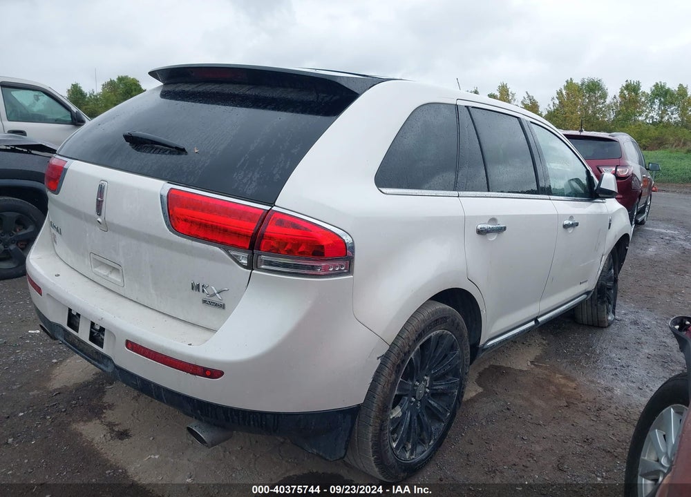 2011 LINCOLN MKX VIN: 2LMDJ8JK4BBJ02190