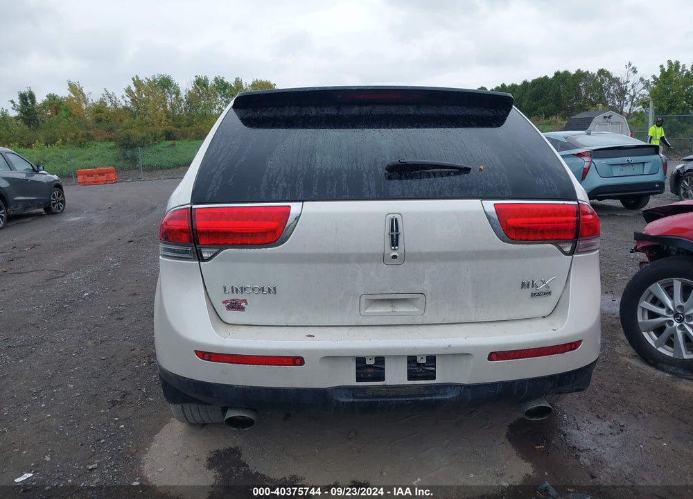 2011 LINCOLN MKX VIN: 2LMDJ8JK4BBJ02190