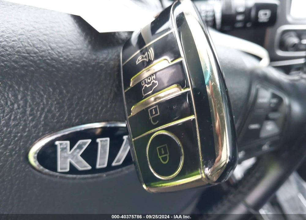 2015 KIA SORENTO SX V6 VIN: 5XYKW4A7XFG566566
