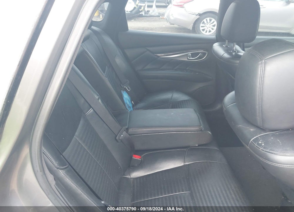 2013 INFINITI M37 VIN: JN1BY1AP7DM512553