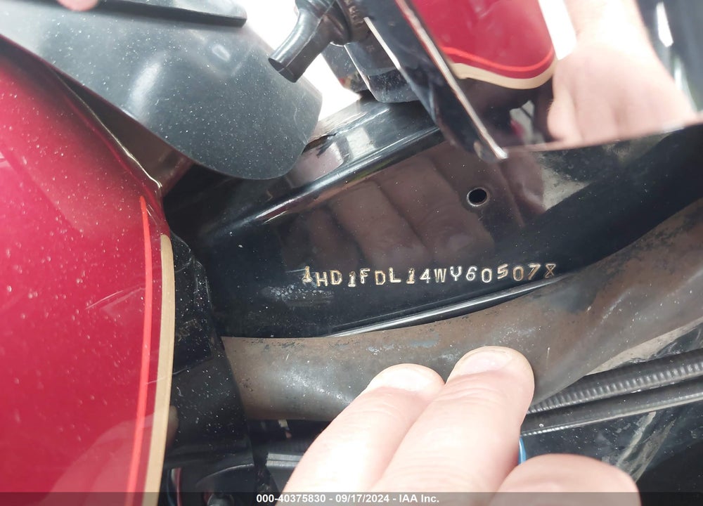 1998 HARLEY-DAVIDSON FLHR VIN: 1HD1FDL14WY605078