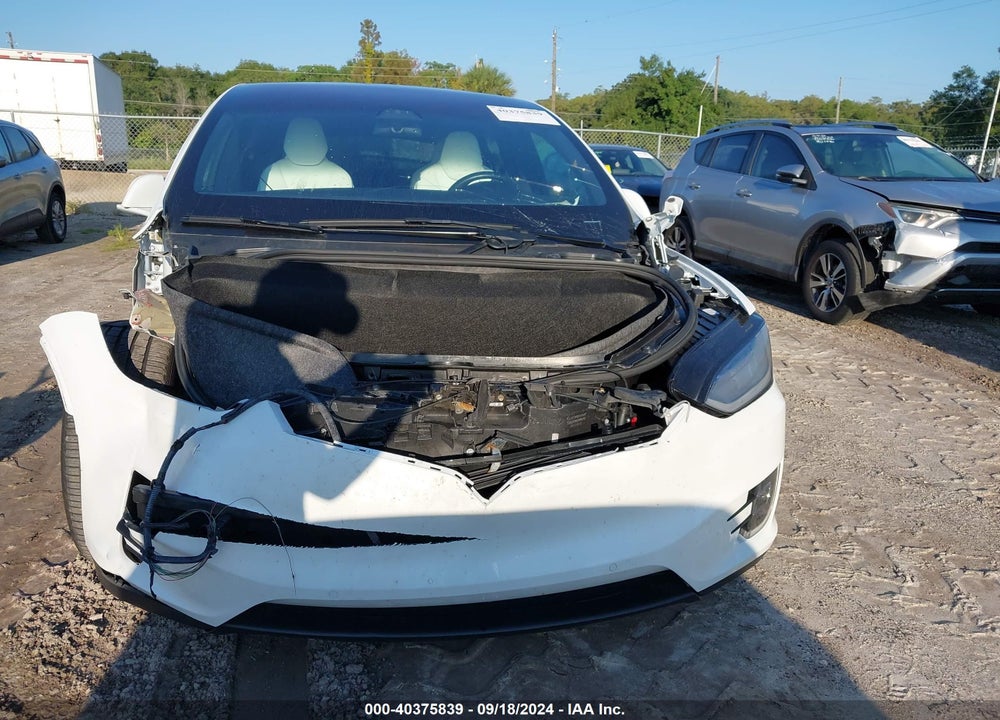 2018 TESLA MODEL X 100D/75D/P100D VIN: 5YJXCBE29JF120426