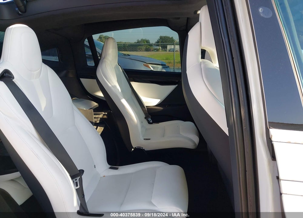 2018 TESLA MODEL X 100D/75D/P100D VIN: 5YJXCBE29JF120426