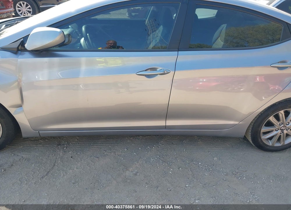 2015 HYUNDAI ELANTRA SE VIN: 5NPDH4AE3FH604553