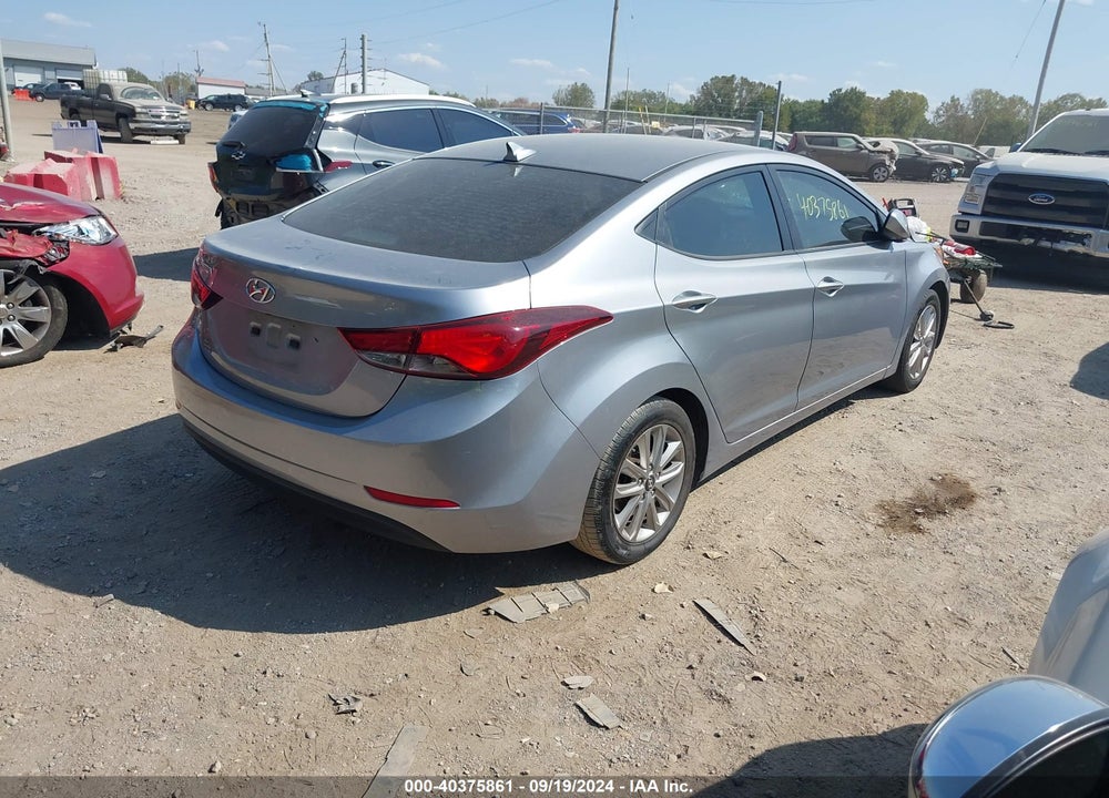 2015 HYUNDAI ELANTRA SE VIN: 5NPDH4AE3FH604553
