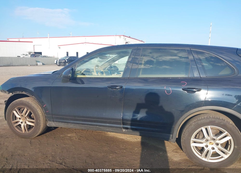 2016 PORSCHE CAYENNE VIN: WP1AA2A27GKA11197