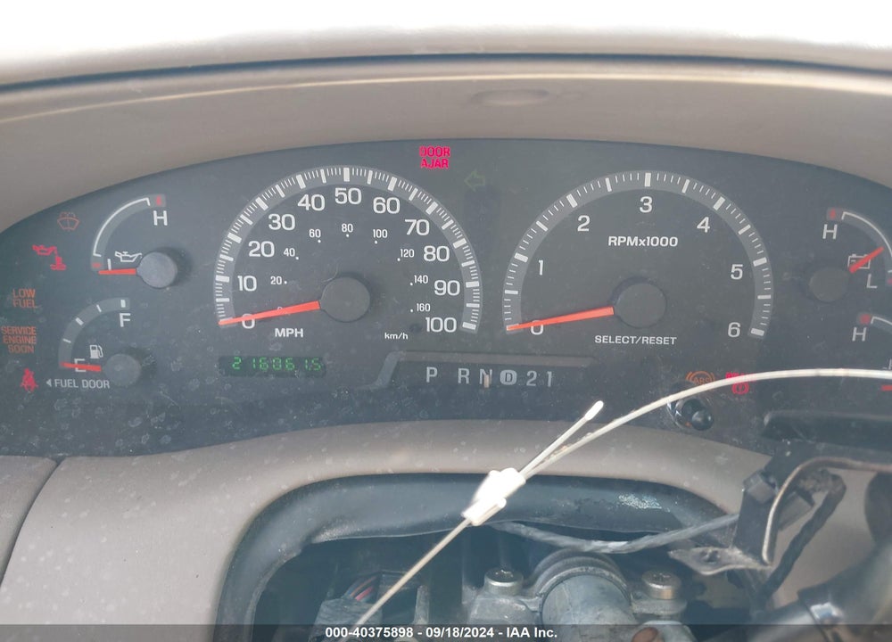 2002 FORD EXPEDITION EDDIE BAUER VIN: 1FMEU17L62LA13610