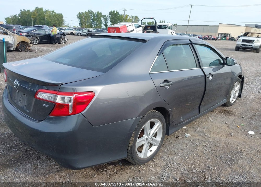2013 TOYOTA CAMRY SE VIN: 4T1BF1FK2DU290032