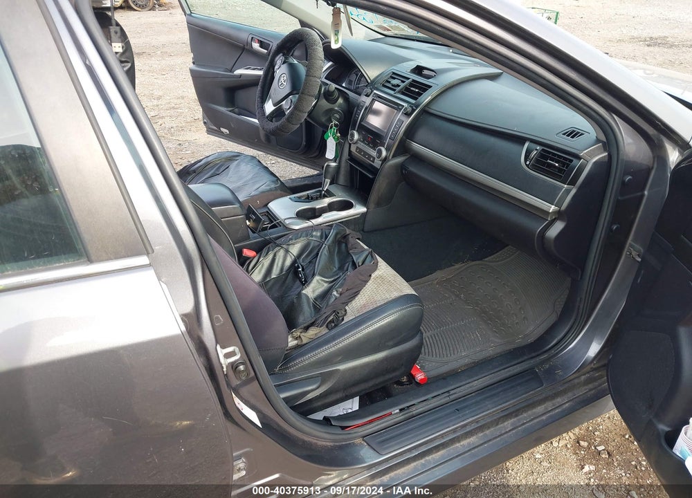 2013 TOYOTA CAMRY SE VIN: 4T1BF1FK2DU290032