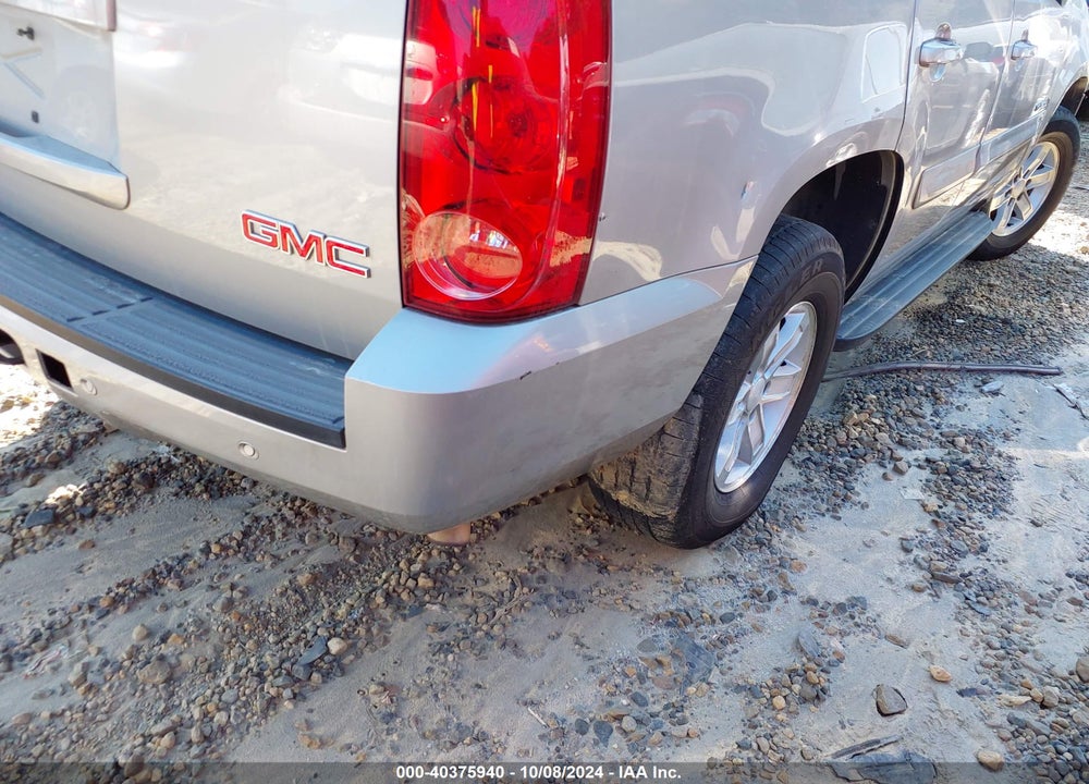2008 GMC YUKON SLT VIN: 1GKFC13038R176362