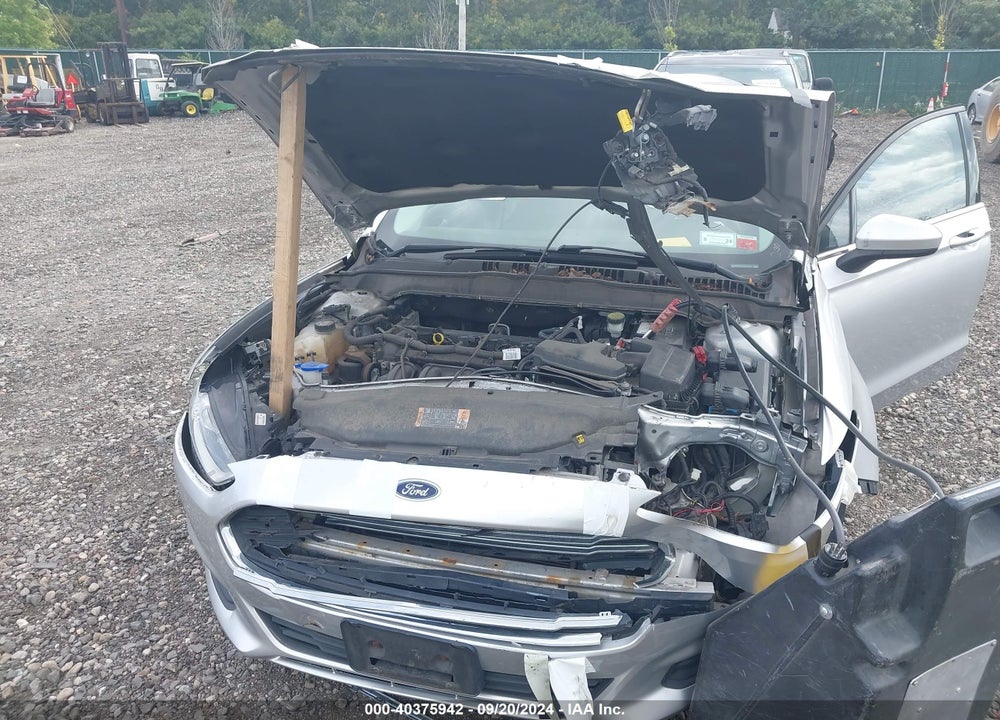 2015 FORD FUSION S VIN: 3FA6P0G79FR138742
