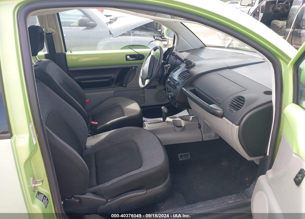 1999 VOLKSWAGEN NEW BEETLE GLS VIN: 3VWCA21C2XM428753