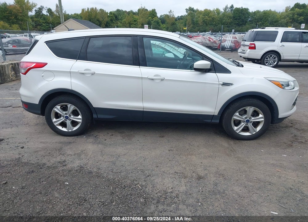 2016 FORD ESCAPE SE VIN: 1FMCU9GX0GUA88099