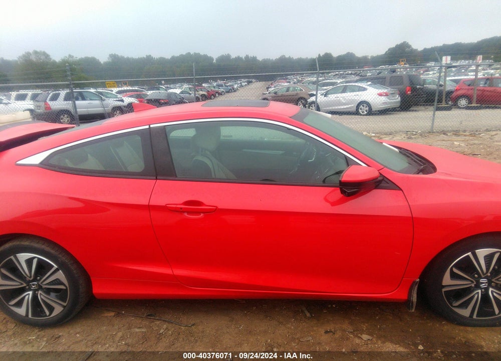 2018 HONDA CIVIC EX-T VIN: 2HGFC3B32JH355695