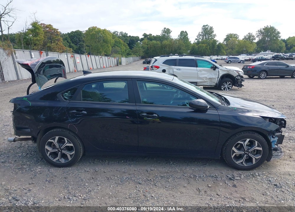 2021 KIA FORTE LXS VIN: 3KPF24AD8ME266876