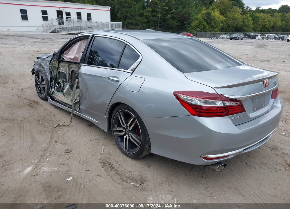 2017 HONDA ACCORD VIN: 1HGCR2F58HA061539