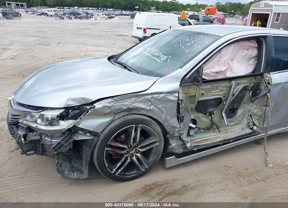 2017 HONDA ACCORD VIN: 1HGCR2F58HA061539