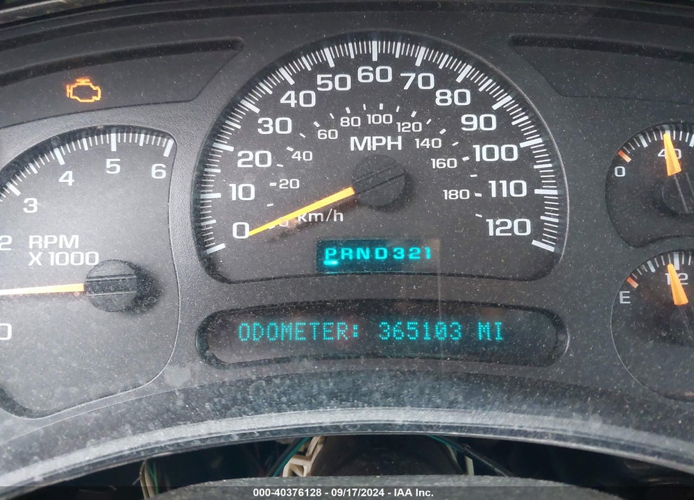 2004 GMC YUKON XL 1500 SLE VIN: 3GKFK16Z84G309043