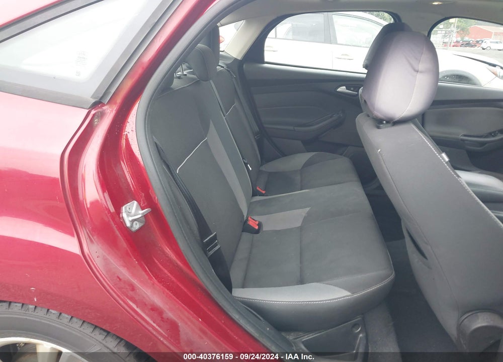 2014 FORD FOCUS SE VIN: 1FADP3F24EL258475