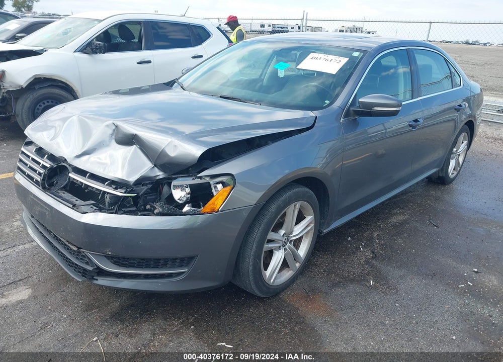 2014 VOLKSWAGEN PASSAT 2.0L TDI SE VIN: 1VWBN7A37EC111384
