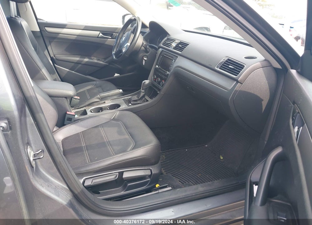2014 VOLKSWAGEN PASSAT 2.0L TDI SE VIN: 1VWBN7A37EC111384