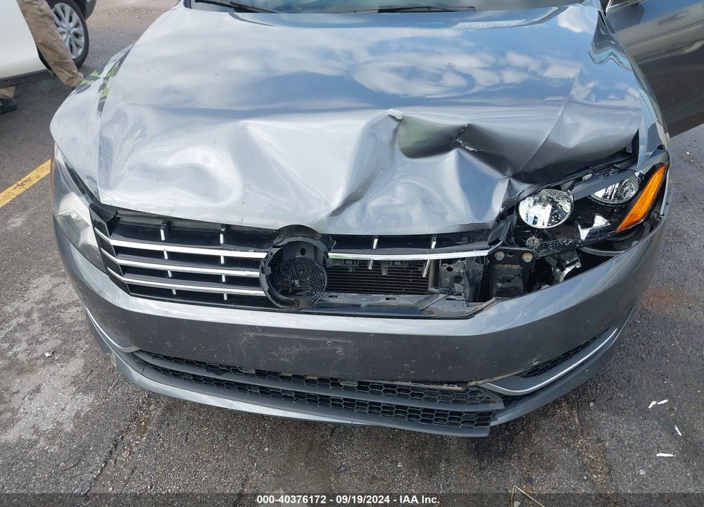 2014 VOLKSWAGEN PASSAT 2.0L TDI SE VIN: 1VWBN7A37EC111384