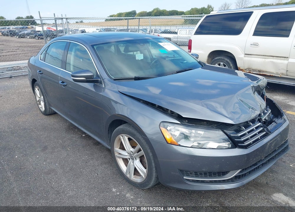 2014 VOLKSWAGEN PASSAT 2.0L TDI SE VIN: 1VWBN7A37EC111384