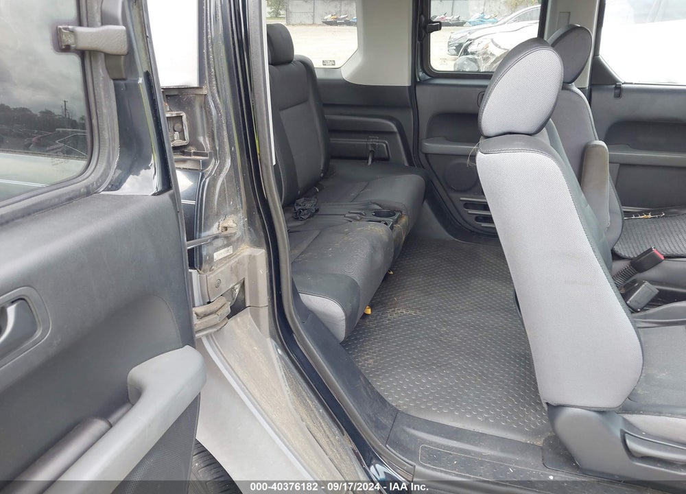 2004 HONDA ELEMENT EX VIN: 5J6YH28574L030277