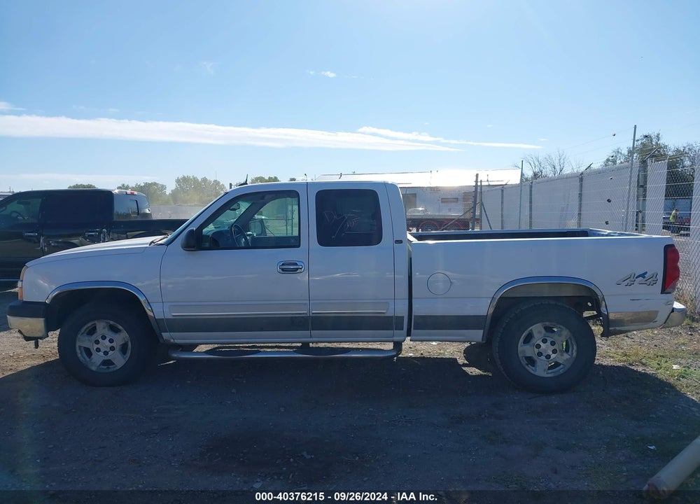 2005 CHEVROLET SILVERADO 1500 LT VIN: 1GCEK19Z35Z144202