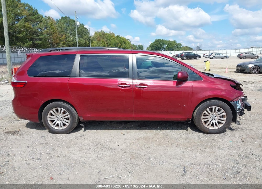 2016 TOYOTA SIENNA XLE 8 PASSENGER VIN: 5TDYK3DC9GS727714