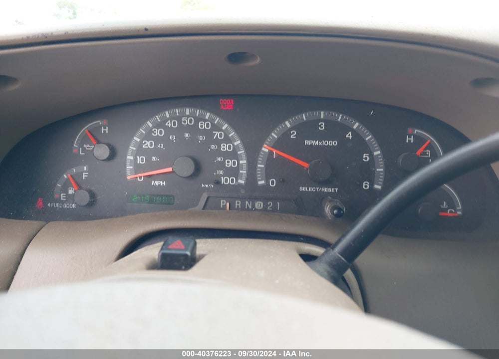 2002 FORD F-150 LARIAT/XLT VIN: 1FTRW08LX2KE34633