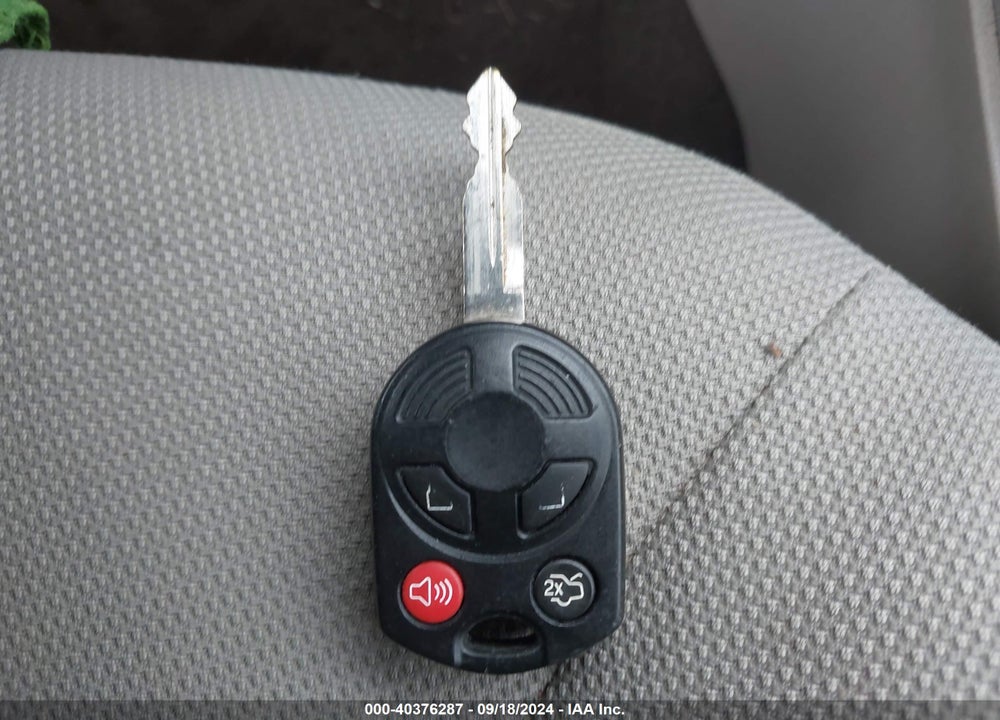 2008 FORD ESCAPE XLT VIN: 1FMCU031X8KE30877