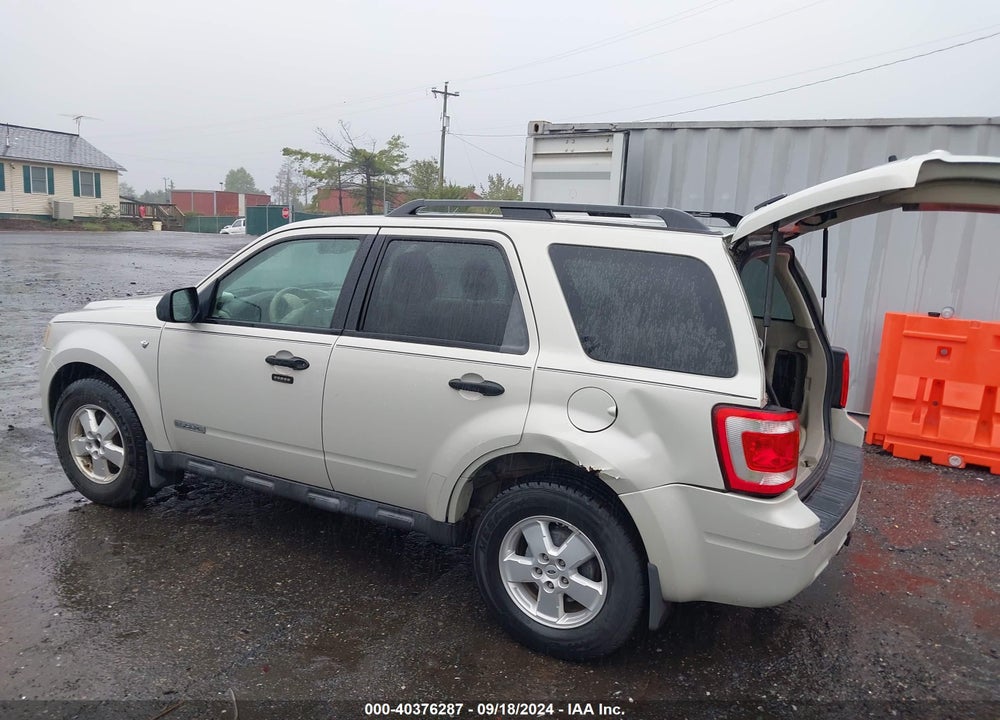 2008 FORD ESCAPE XLT VIN: 1FMCU031X8KE30877