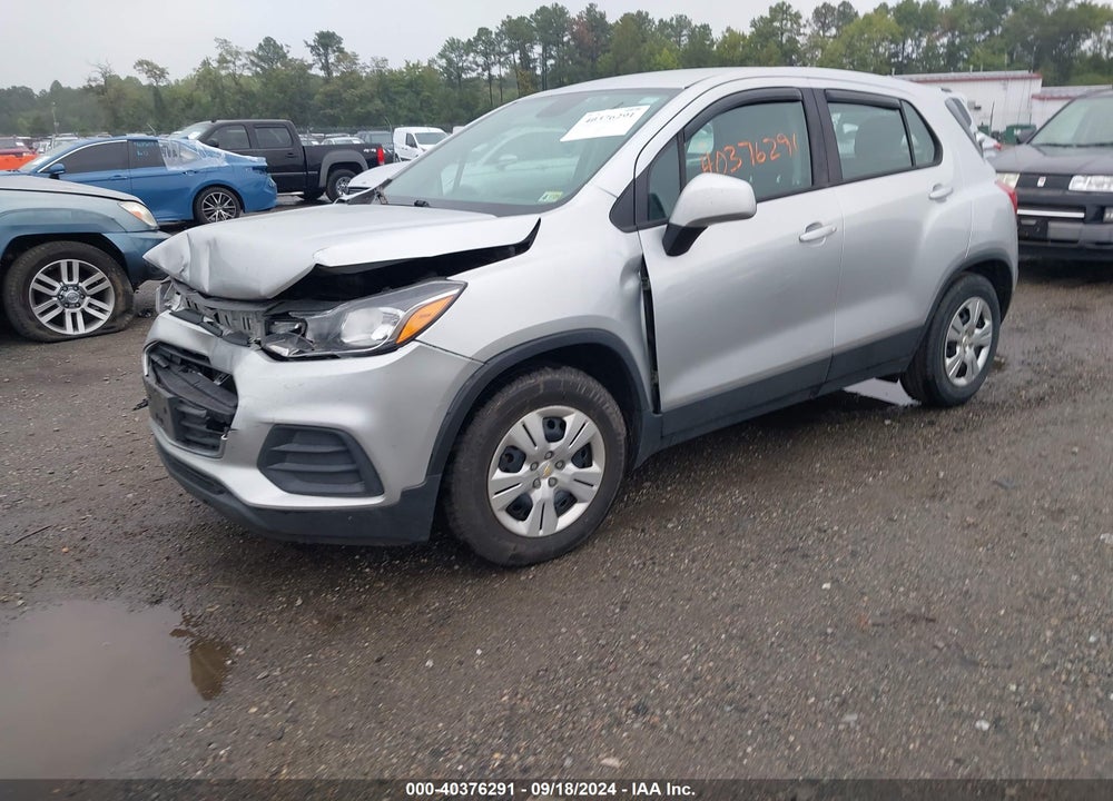 2018 CHEVROLET TRAX LS VIN: KL7CJKSB0JB614098