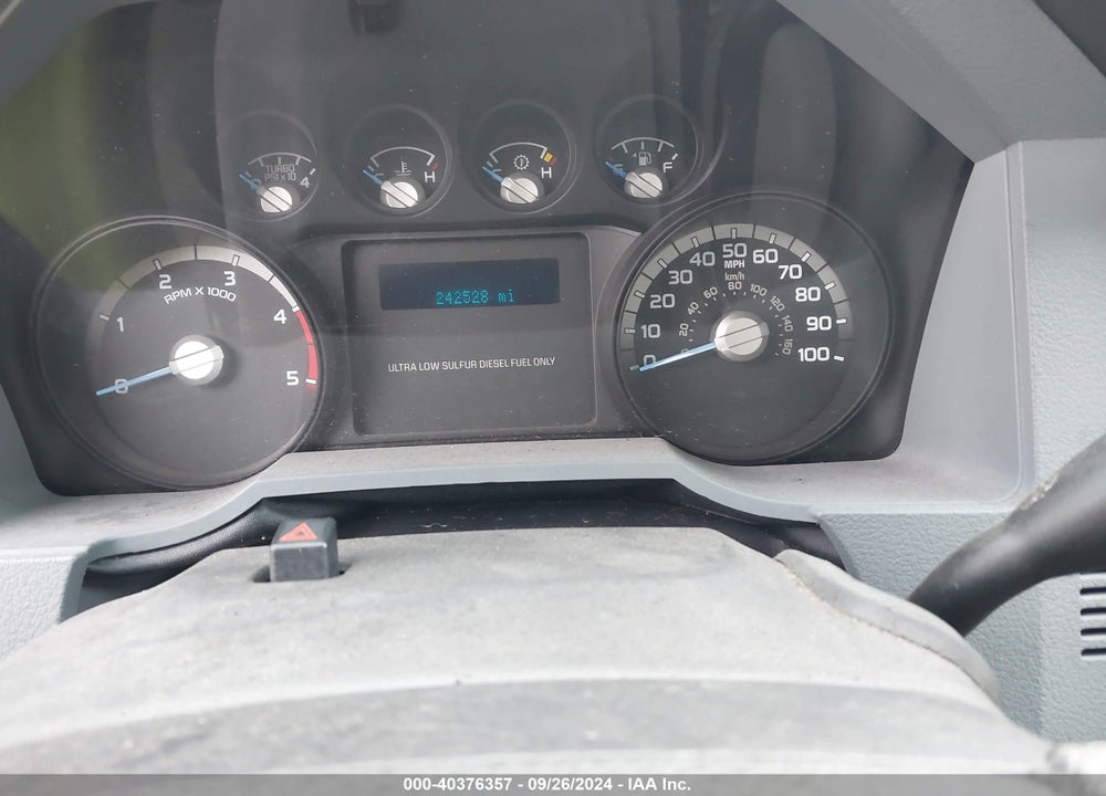 2012 FORD F-550 CHASSIS XL VIN: 1FDUF5HT2CEB73324