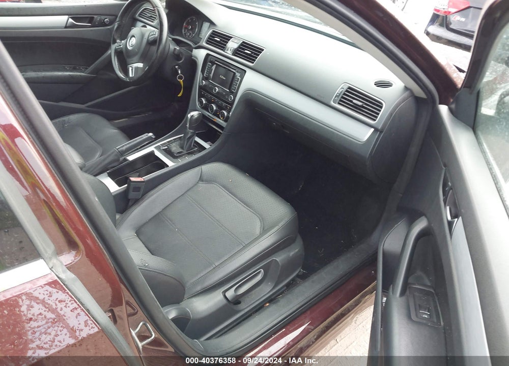 2012 VOLKSWAGEN PASSAT 2.0L TDI SE VIN: 1VWBN7A31CC063880