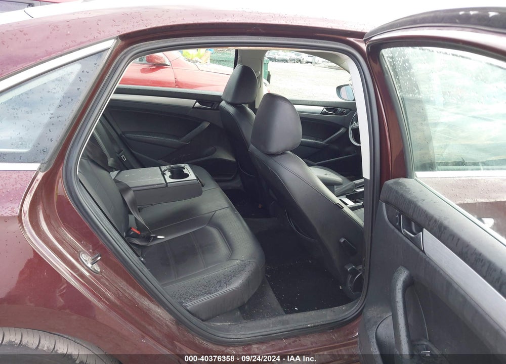 2012 VOLKSWAGEN PASSAT 2.0L TDI SE VIN: 1VWBN7A31CC063880