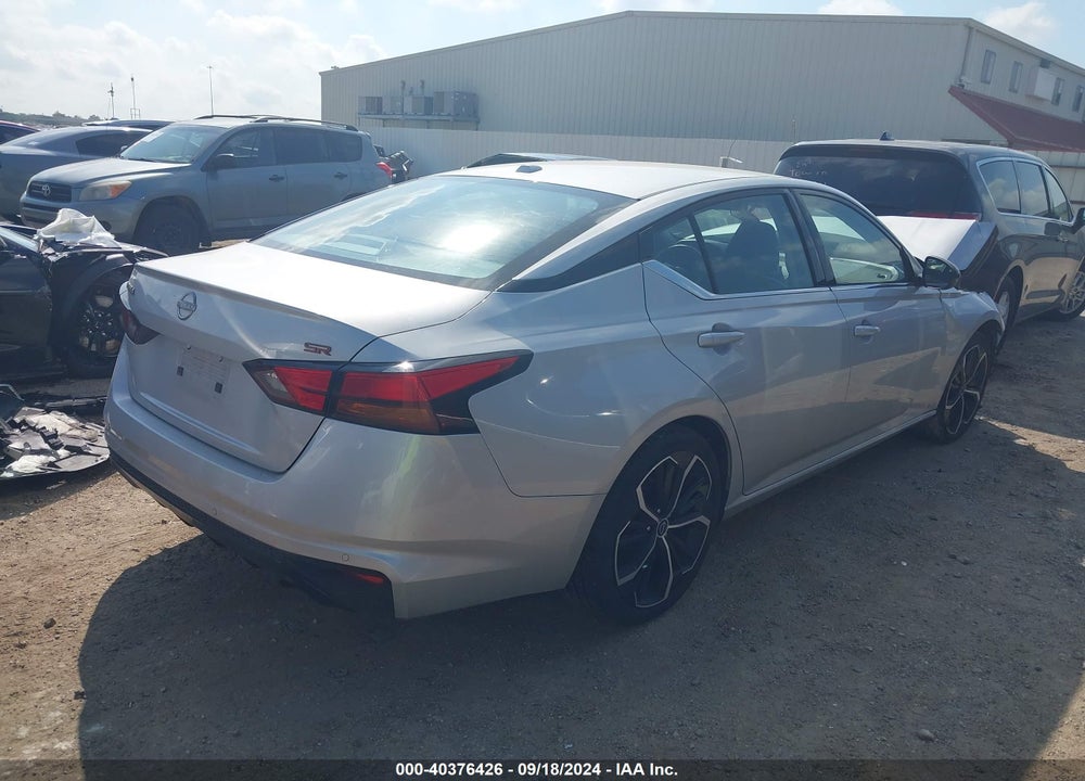 2023 NISSAN ALTIMA SR FWD VIN: 1N4BL4CV6PN382679