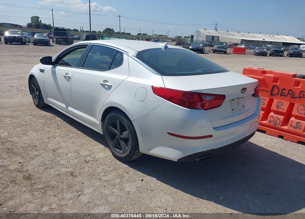 2015 KIA OPTIMA LX VIN: KNAGM4A73F5632800