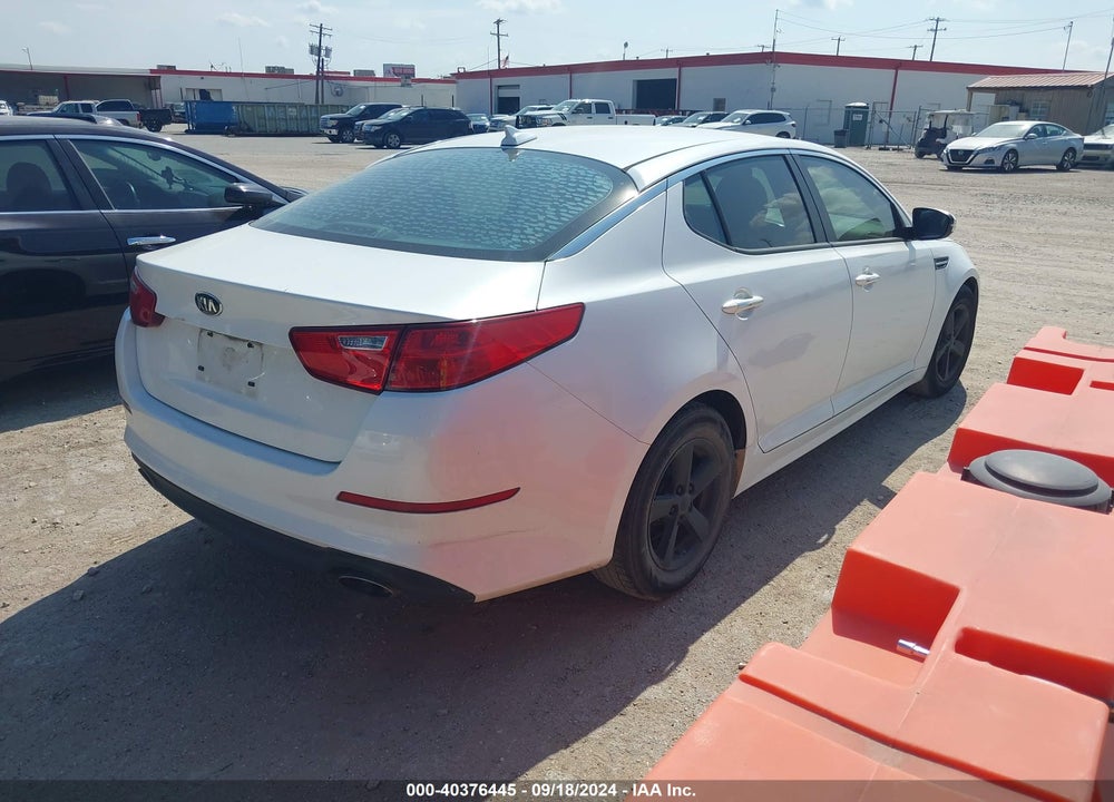2015 KIA OPTIMA LX VIN: KNAGM4A73F5632800