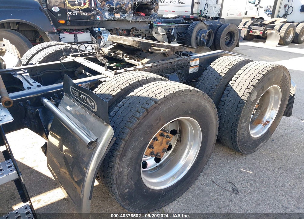 2024 FREIGHTLINER CASCADIA 126 VIN: 3AKJHHDRXRSVB1255