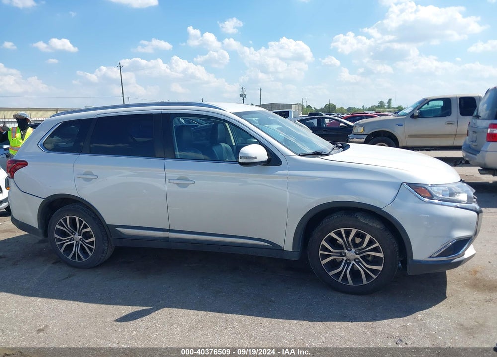 2018 MITSUBISHI OUTLANDER SEL VIN: JA4AD3A37JZ009529