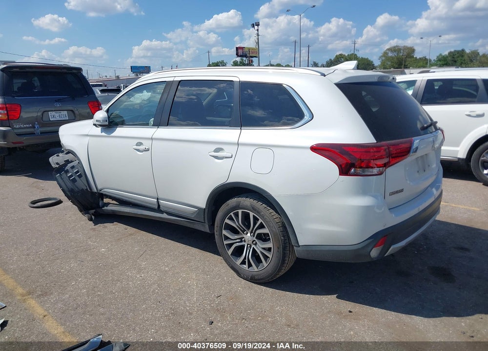 2018 MITSUBISHI OUTLANDER SEL VIN: JA4AD3A37JZ009529