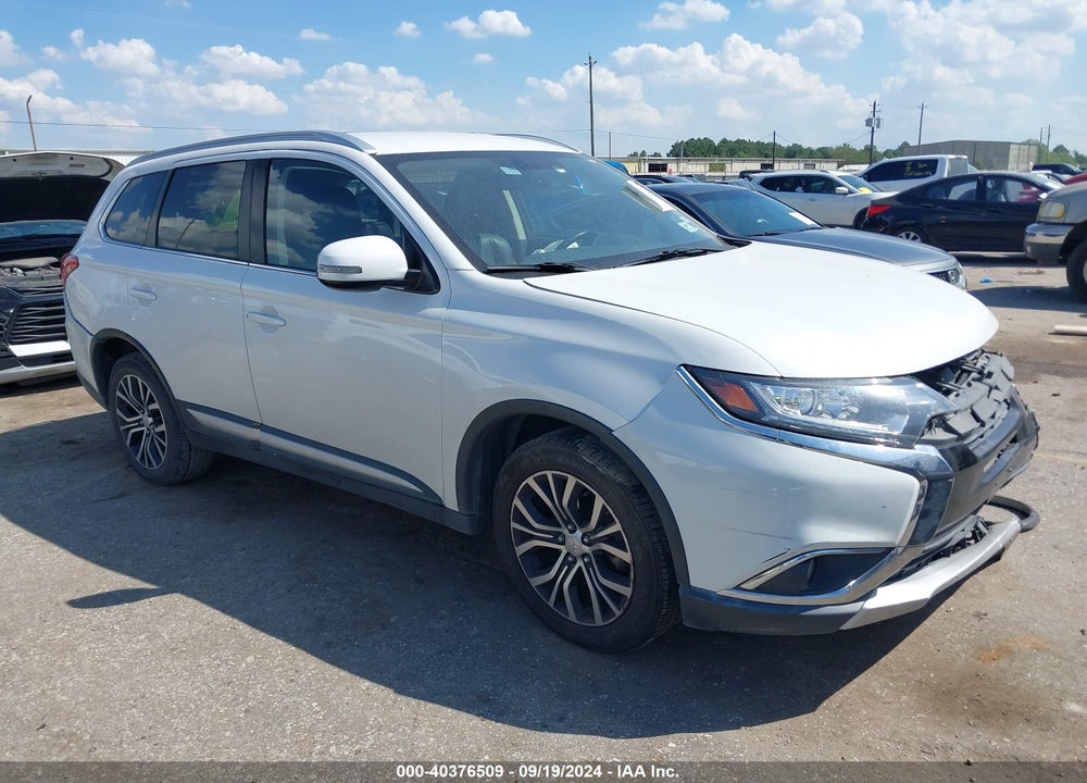 2018 MITSUBISHI OUTLANDER SEL VIN: JA4AD3A37JZ009529