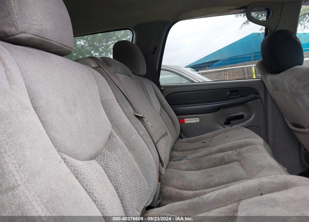 2003 CHEVROLET TAHOE LS VIN: 1GNEK13Z23J179535