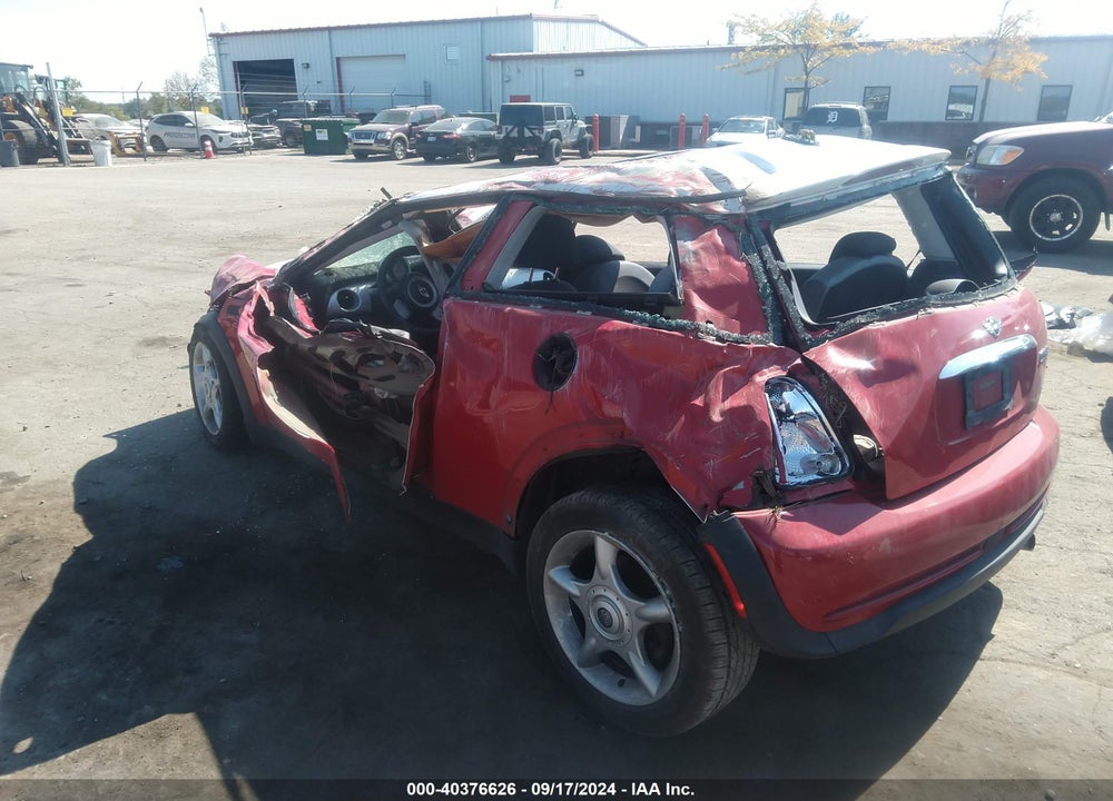 2005 MINI COOPER VIN: WMWRC33495TJ64428