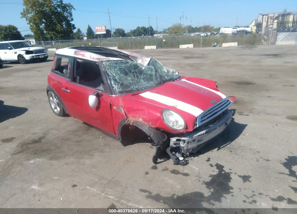 2005 MINI COOPER VIN: WMWRC33495TJ64428